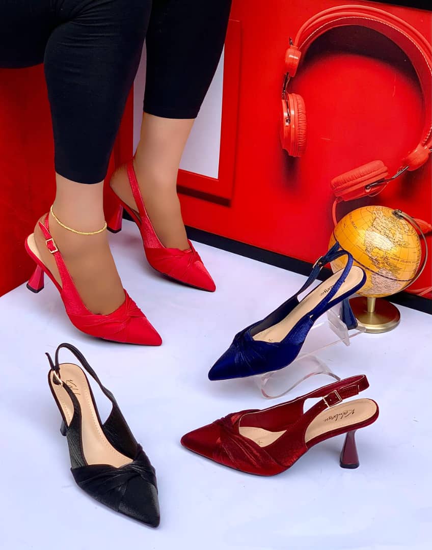 Pointed Toe Slingback Kitten Heel - Image 5