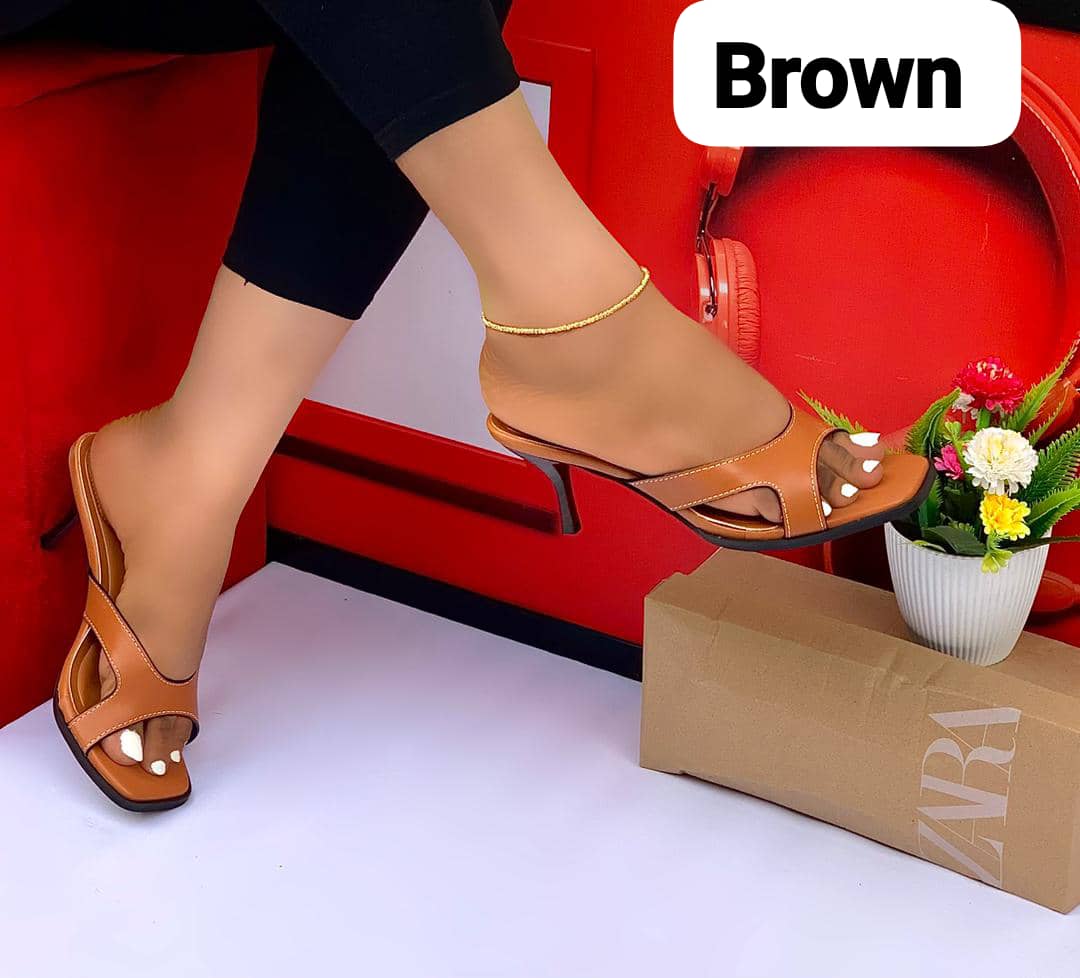 TOPSTITCHED HEEL MULES