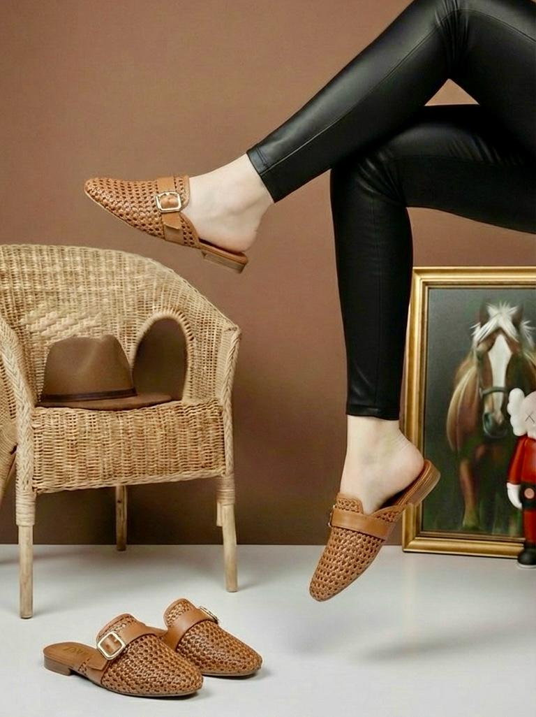 woven pointed-toe flat shoe - Image 3