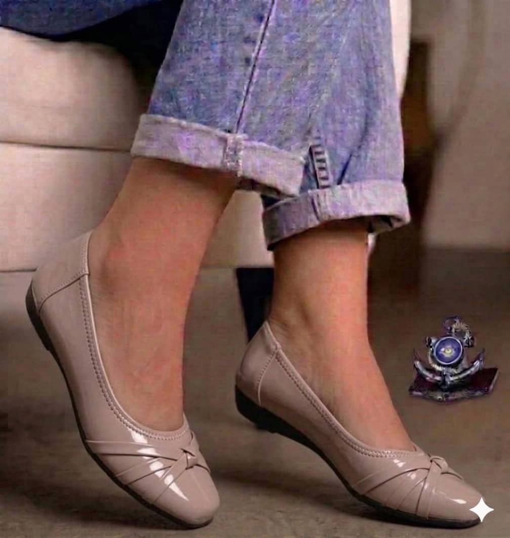 Classic Comfort Low-Wedge Ballet Flat