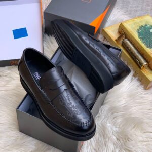 OGGI Calligraphy Script Leather Penny Loafer